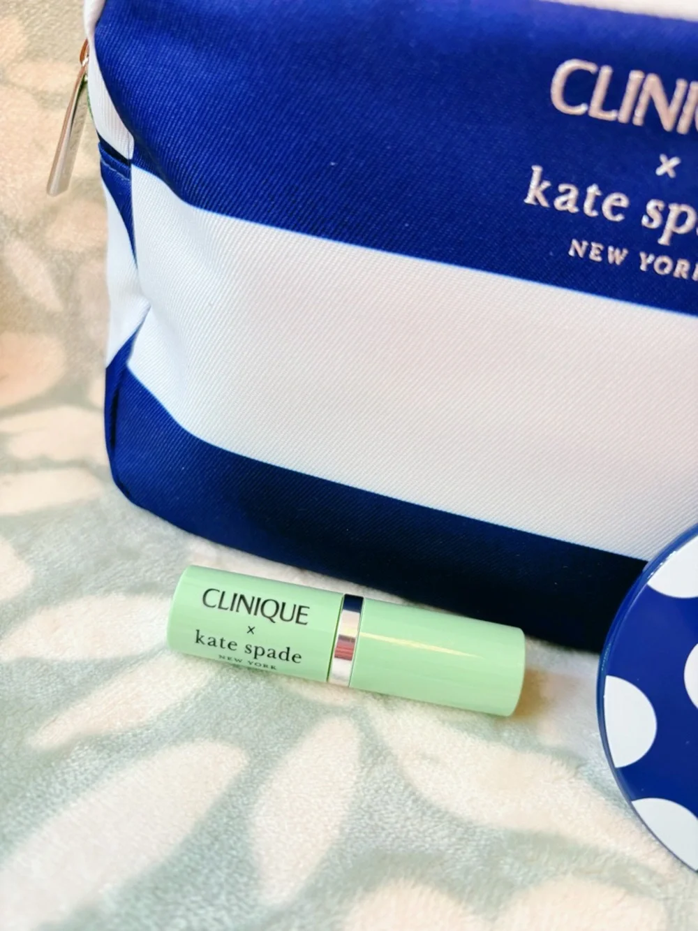 Kate Spade x Clinique Travel Pouch, Mirror, and Lipstick Beauty Bundle 💋✨ NWOT!